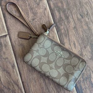 COACH double zip leather wristlet Brown